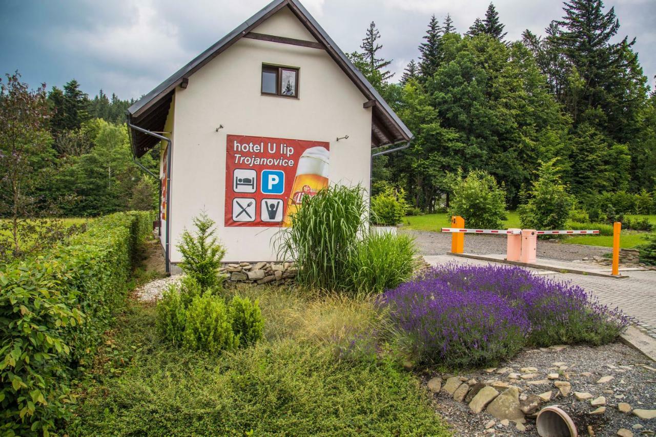 Hotel U Lip Trojanovice Frenstat pod Radhostem Exterior photo